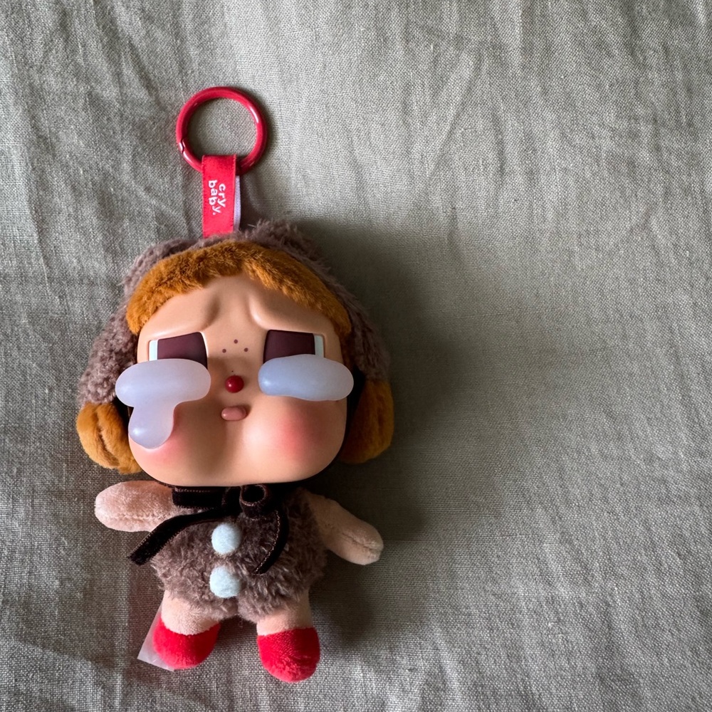Pop Mart CRYBABY Crying Again Series - Love Makes Us Cry (Authentic)